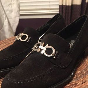 Salvatore Ferragamo Womens Loafers | Size 8.5 US